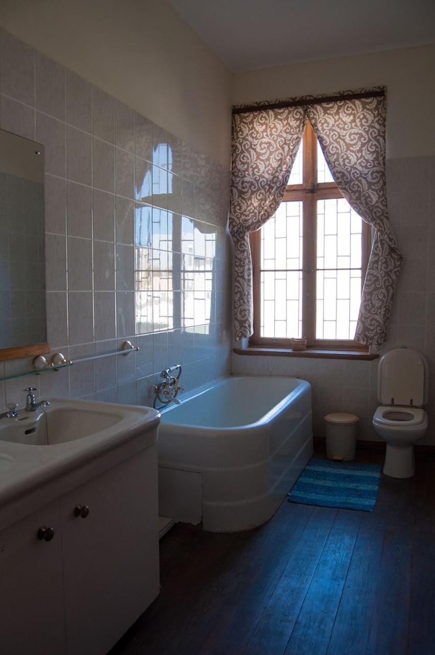Historical Guesthouse - Self Catering Apartments Людеріц Екстер'єр фото