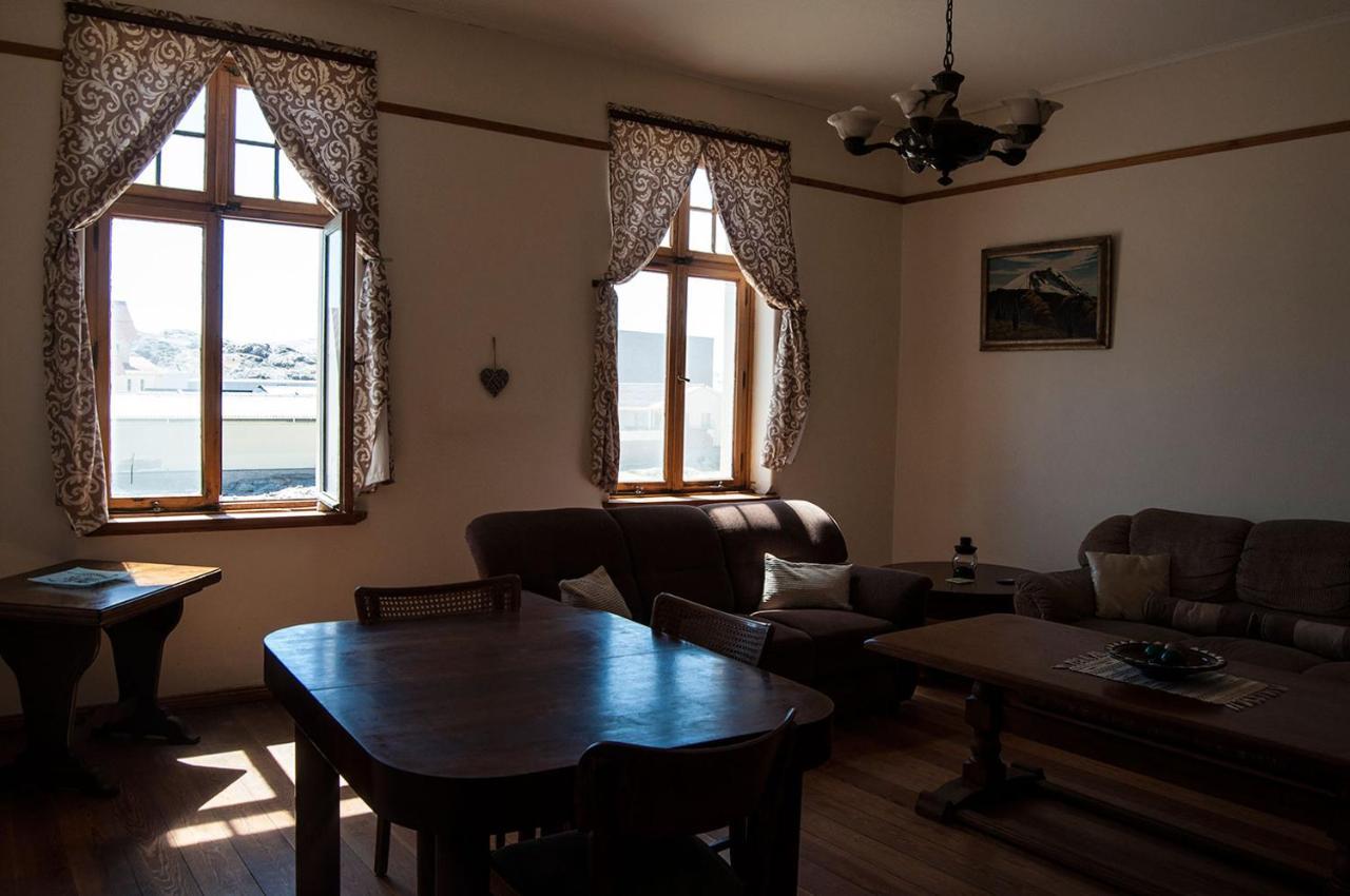 Historical Guesthouse - Self Catering Apartments Людеріц Екстер'єр фото